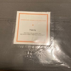 Egyptian comfort 1800 series Ultra soft 4 pcs twin bed sheet set